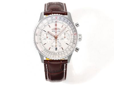 Breitling Chronometre Navitimer 43MM in Diameter B01 Movement White Watch